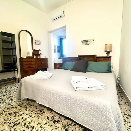 Homestay Station House Cettina Catania