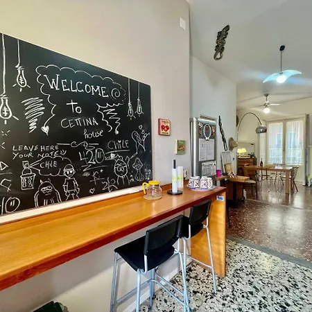 Δωμάτια σε οικογενειακή κατοικία Casa Siciliana Nel Centro Storico Di 3 10 Ospiti 119m2 *
