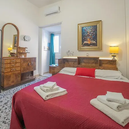 Casa Siciliana Nel Centro Storico Di 3 10 Ospiti 119m2 * Κατάνια